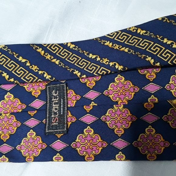 Istante Italian made silk pink and blue tie. 59 inches long. 4 inches wide - Picture 4 of 7
